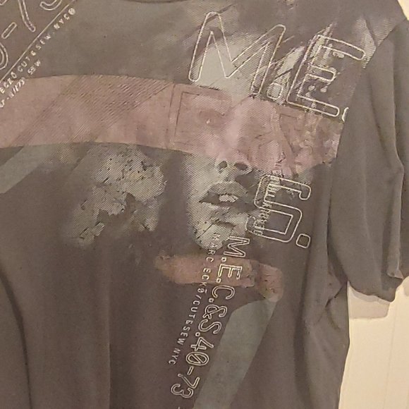 Marc ECKO T-Shirt Primarily Black, Medium in Size with Beautiful Artwork - Picture 2 of 3